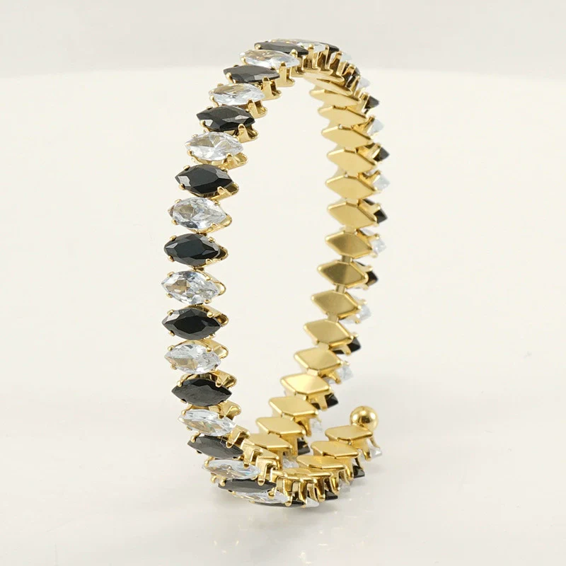 Wholesale Women's 316L Stainless Steel 18K Gold Vacuum Plated Geometric Diamond Bracelet - Image 12