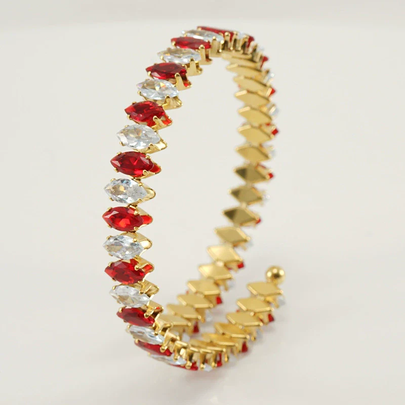 Wholesale Women's 316L Stainless Steel 18K Gold Vacuum Plated Geometric Diamond Bracelet - Image 13