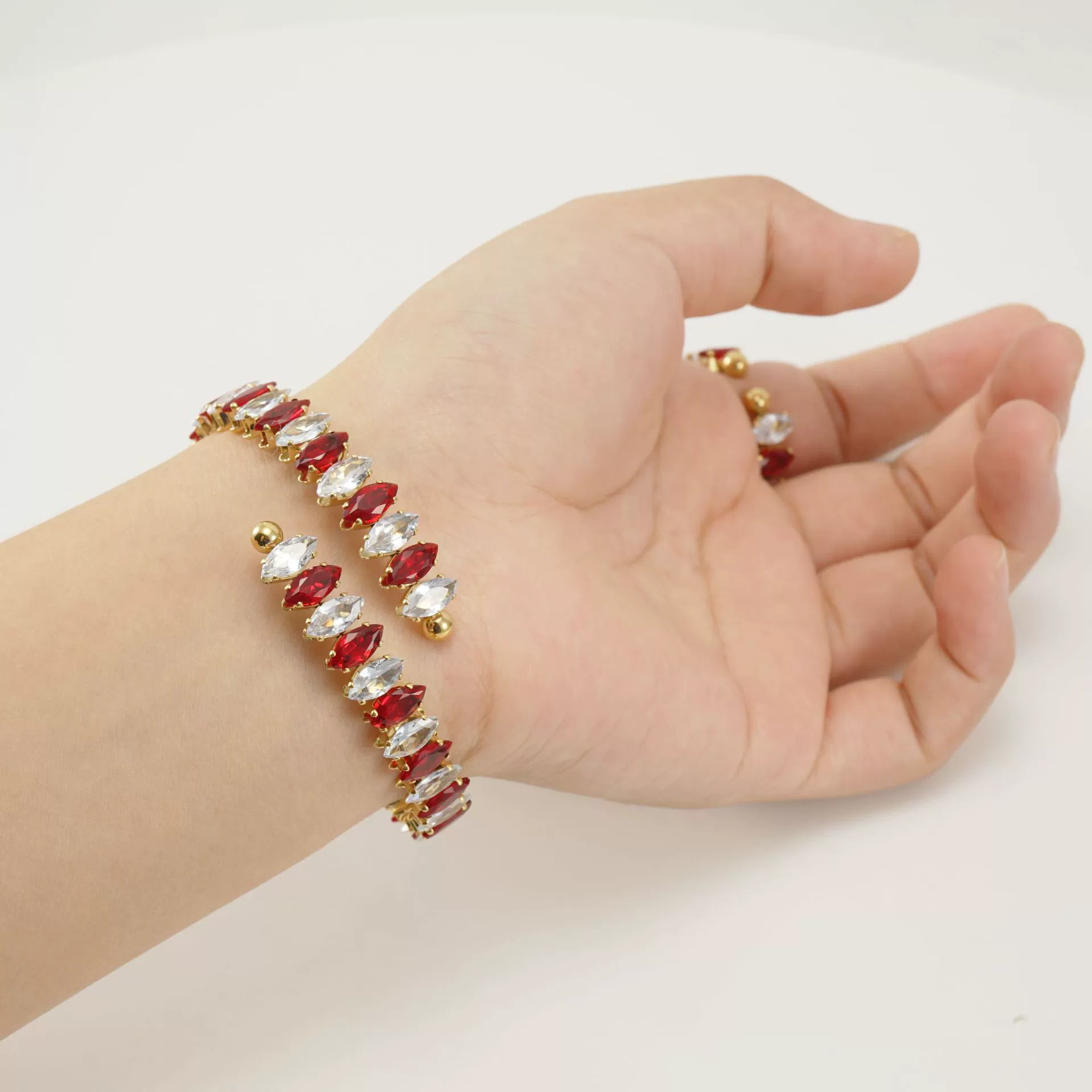 Wholesale Women's 316L Stainless Steel 18K Gold Vacuum Plated Geometric Diamond Bracelet - Image 3