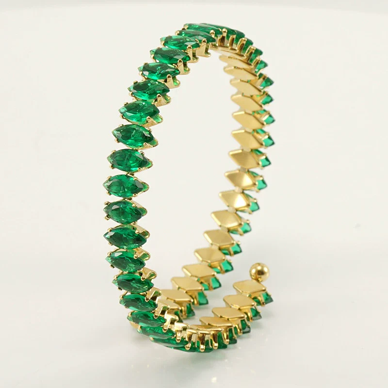 Wholesale Women's 316L Stainless Steel 18K Gold Vacuum Plated Geometric Diamond Bracelet - Image 9