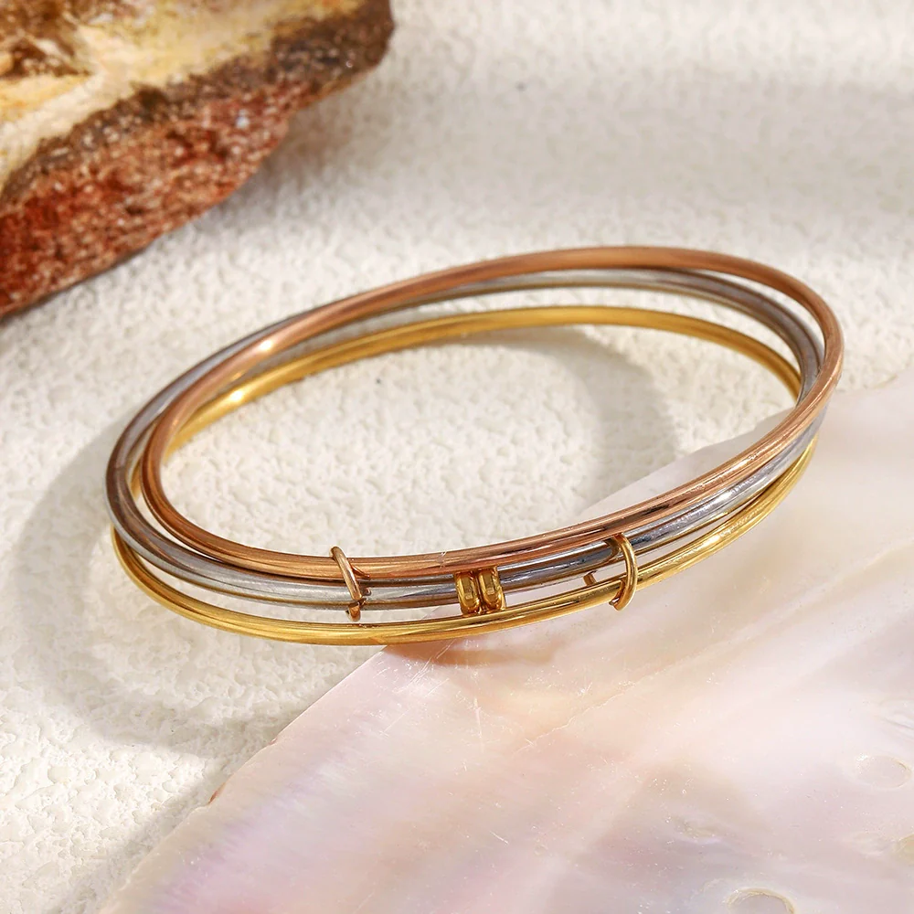 Wholesale Women's Stainless Steel Electroplated 18K Gold Geometric Hand Jewelry Bracelet - Image 3