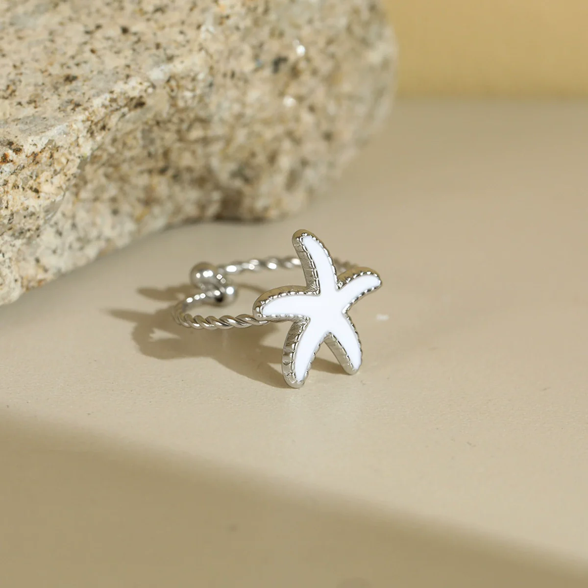 Wholesale Women's Stainless Steel Electroplated Geometric Starfish Open Ring Jewelry - Image 2