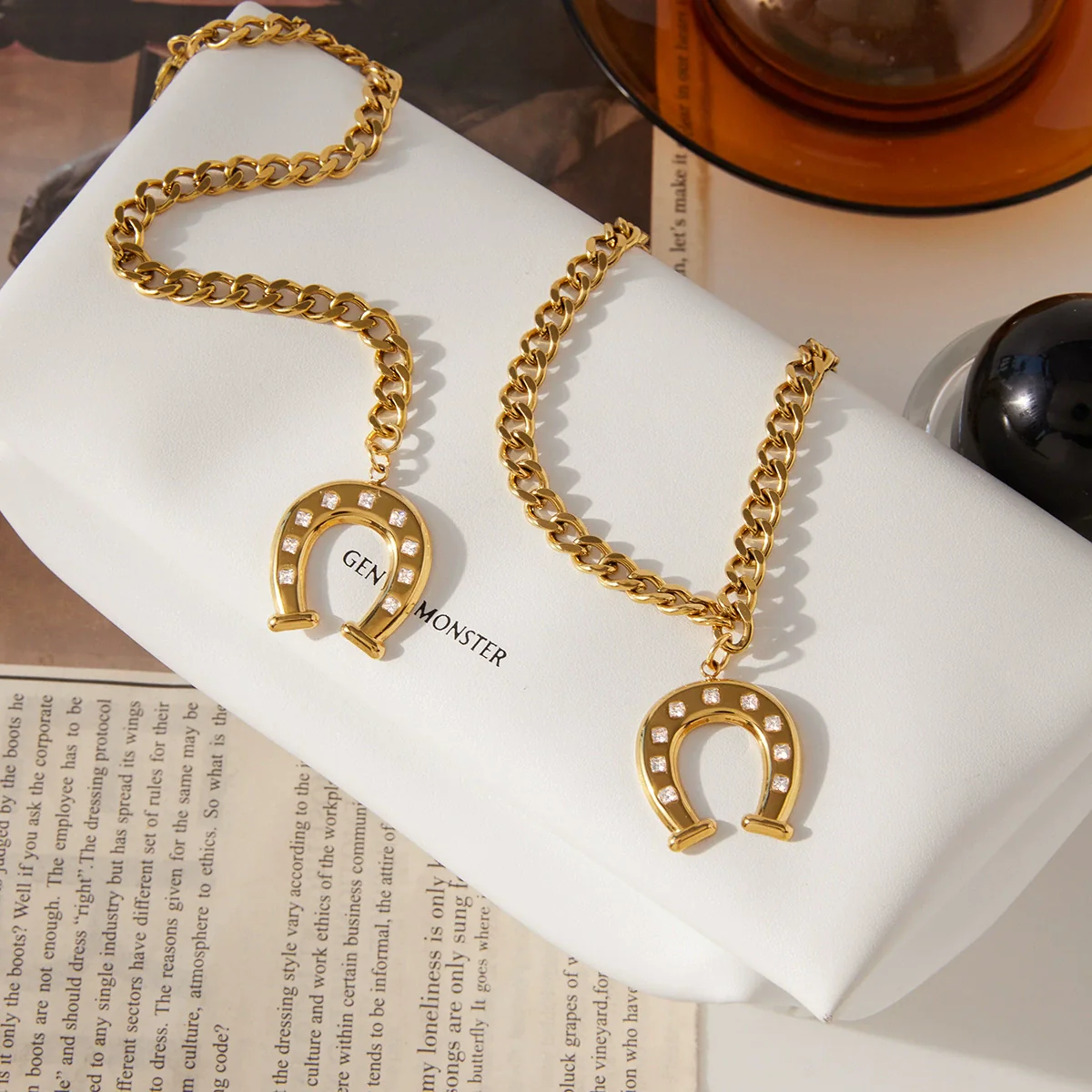 Wholesale Women's Stainless Steel Electroplated Geometric Ushaped Horseshoe Diamond Bracelet And Necklace Jewelry Accessories - Image 4