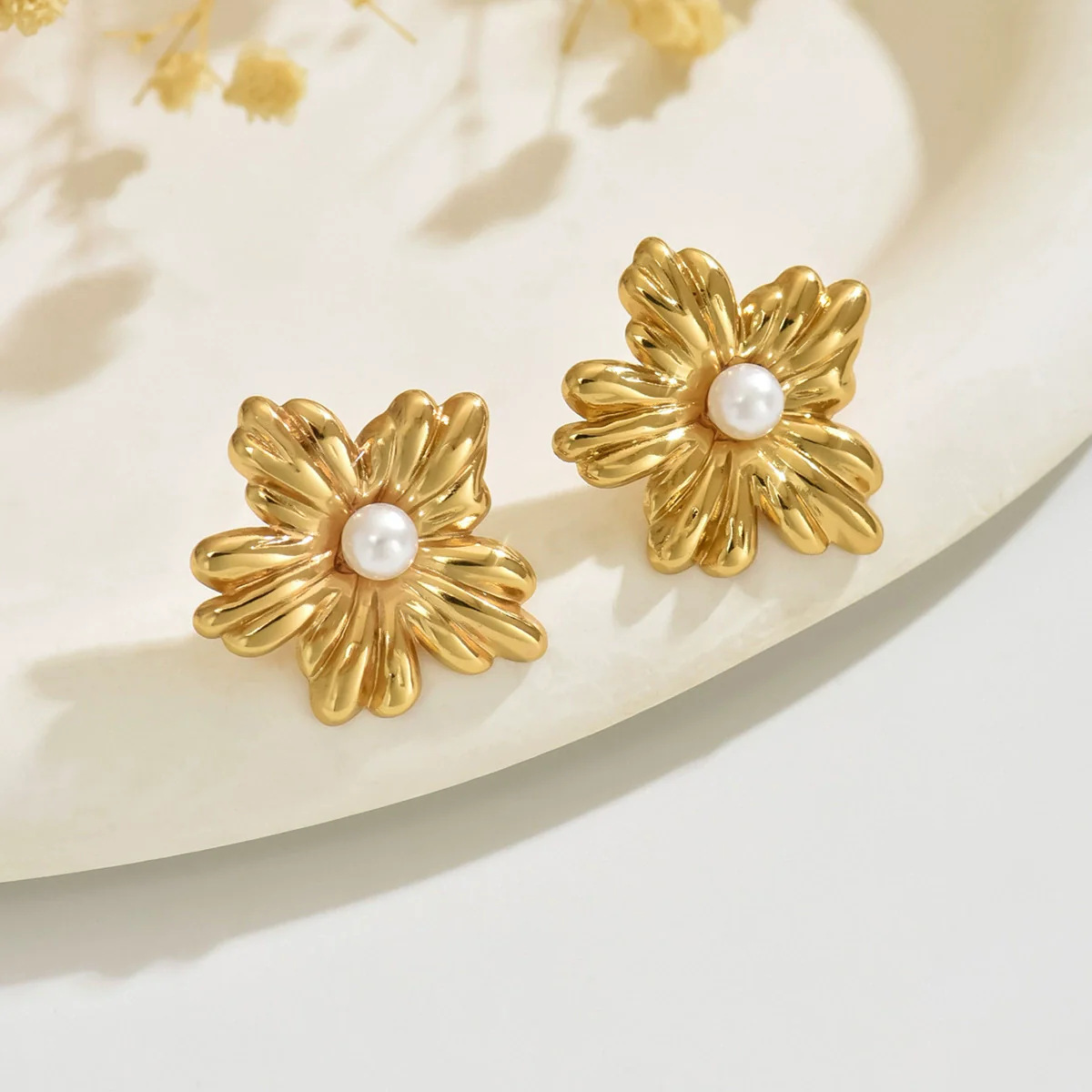 Wholesale Women's Stainless Steel Floral Stamped Earrings - Image 2