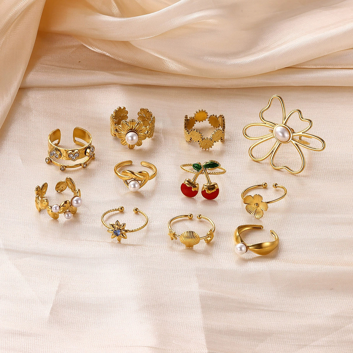 Wholesale Women's Stainless Steel Geometric Heart Shape 18K Gold Inlaid Ring