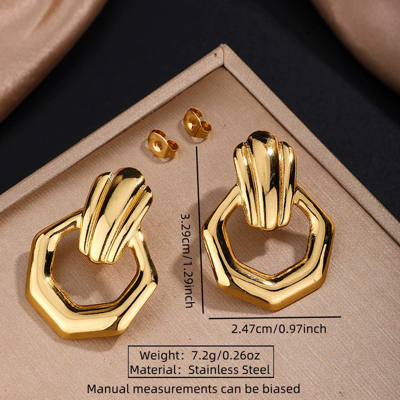 Wholesale Women's Stainless Steel Geometric Stamped Earrings Light Luxury Jewelry - Image 4