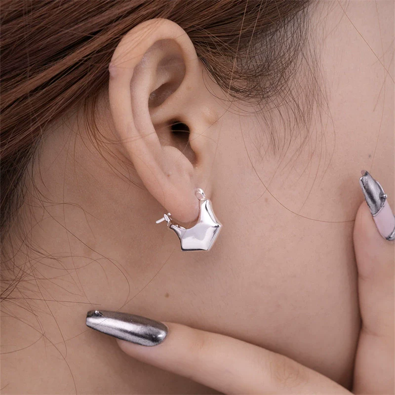 Wholesale Women's Stainless Steel Geometric Ushaped Hollow Exaggerated Simple Silver Glossy Electroplated Earrings - Image 4