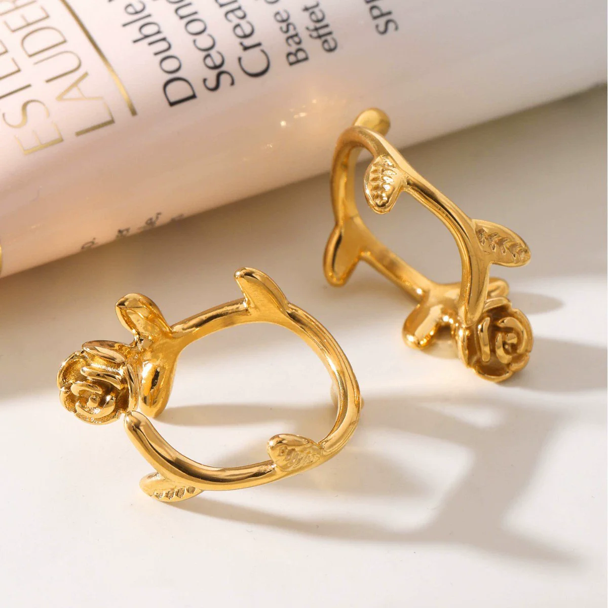Wholesale Women's Stainless Steel Gold Plated Geometric Ferris Wheel 3D Rose Flower Open Ring Light Luxury Style - Image 2