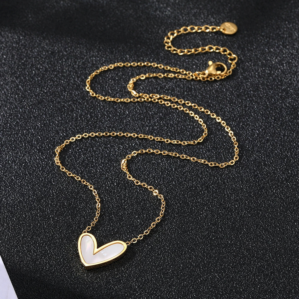 Wholesale Women's Stainless Steel Heart Ochain Necklace With Geometric Pattern And Electroplating Light Luxury Style - Image 3