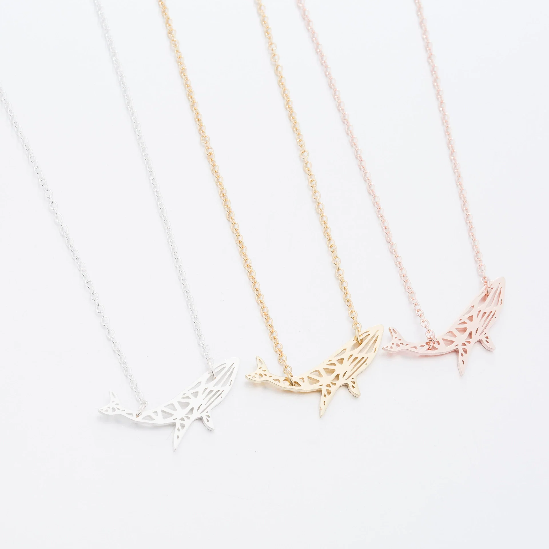 Wholesale Women's Stainless Steel Ochain Necklace With Simple Style And Marine Animal Pattern - Image 2