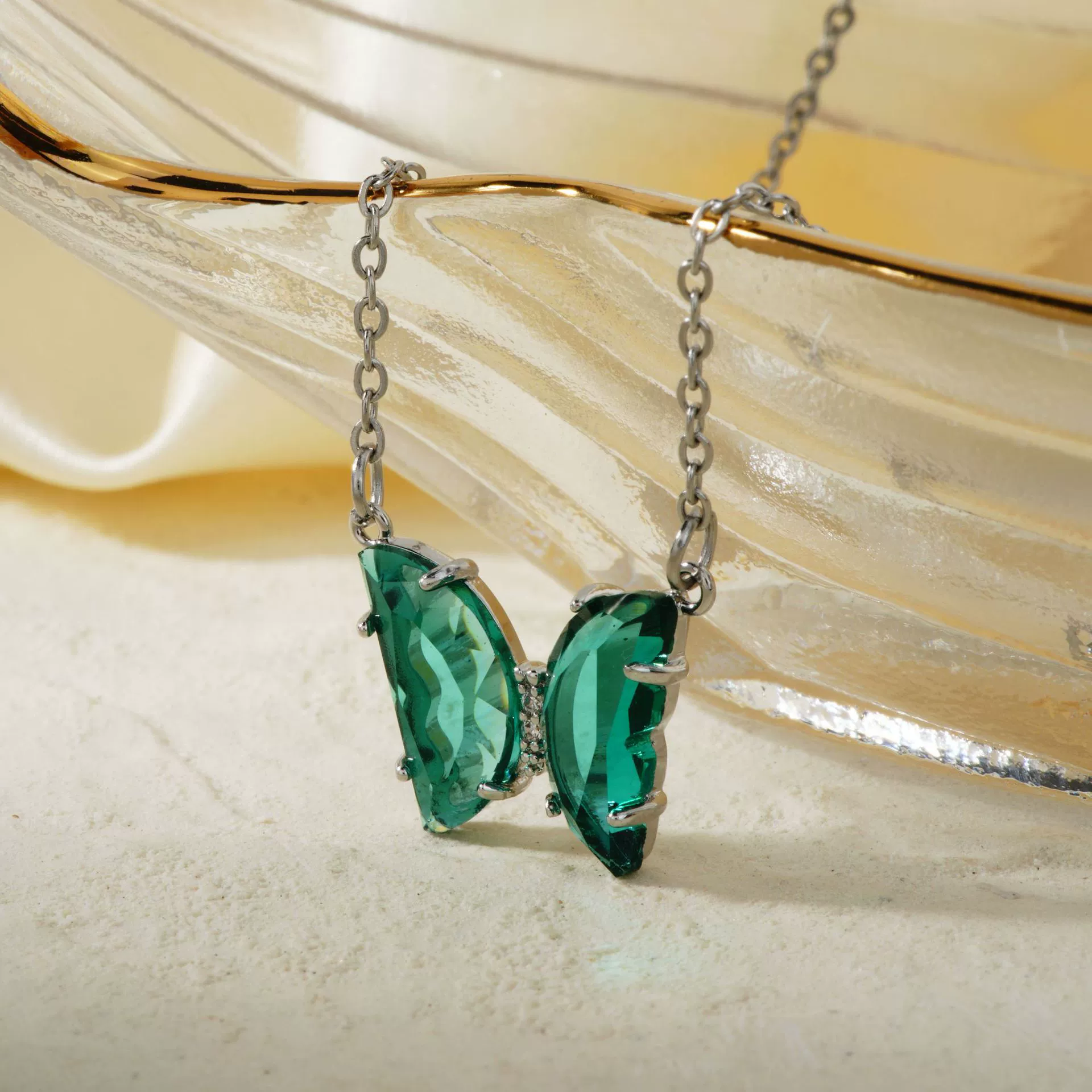 Wholesale Women's Stainless Steel Zircon Butterfly Sweet Style Necklace With Ochain Set With Glass - Image 4