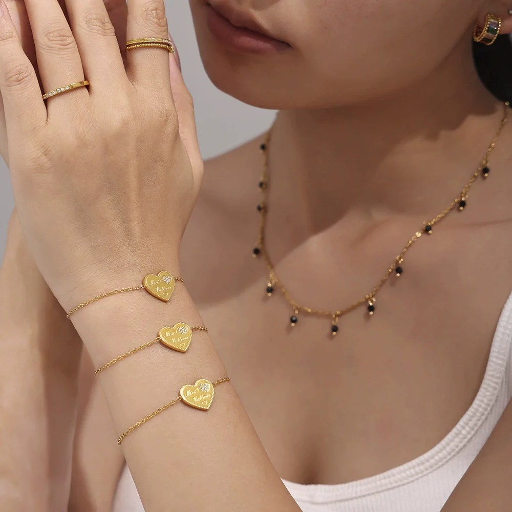 Wholesale Women's Stainless Steel Zircon Love Letter Heart Geometric Style Electroplated Bracelet - Image 3