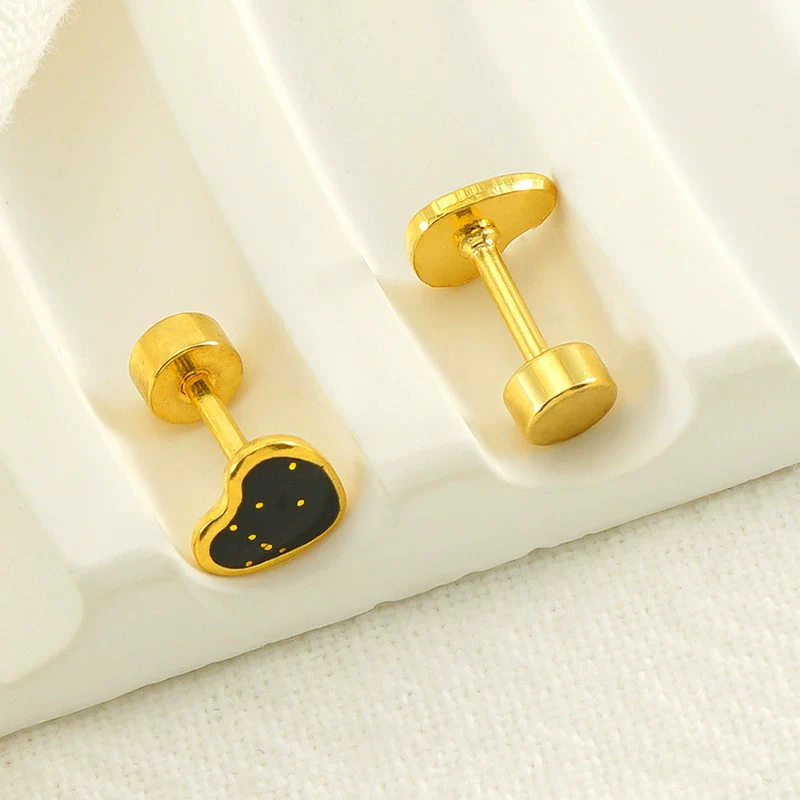 Wholesale Women's Sweet Style Titanium Steel Heart Shaped Dripping Oil Earrings - Image 2