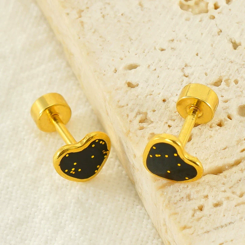 Wholesale Women's Sweet Style Titanium Steel Heart Shaped Dripping Oil Earrings - Image 4
