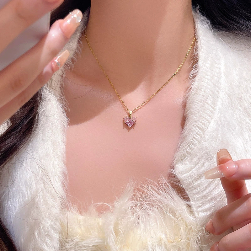 Wholesale Women's Titanium Steel Alloy Heart Shape Electroplated Clavicle Love Necklace - Image 3