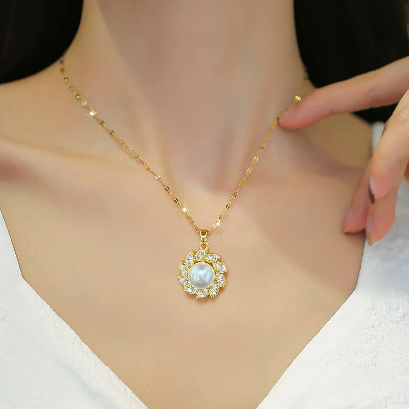 Wholesale Women's Titanium Steel And Copper Necklace With Rotating Pearl And Geometric Diamond Design Cartoon Style - Image 2