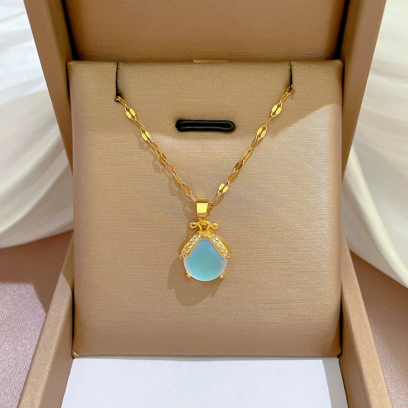 Wholesale Women's Titanium Steel Cartoon Geometric Diamond Microinlaid Real Gold Necklace - Image 3