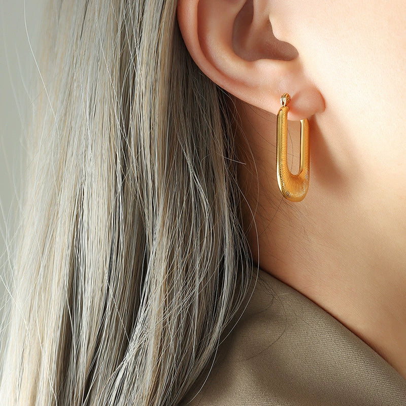 Wholesale Women's Titanium Steel Electroplated 18K Gold Ushaped Striped Earrings - Image 6