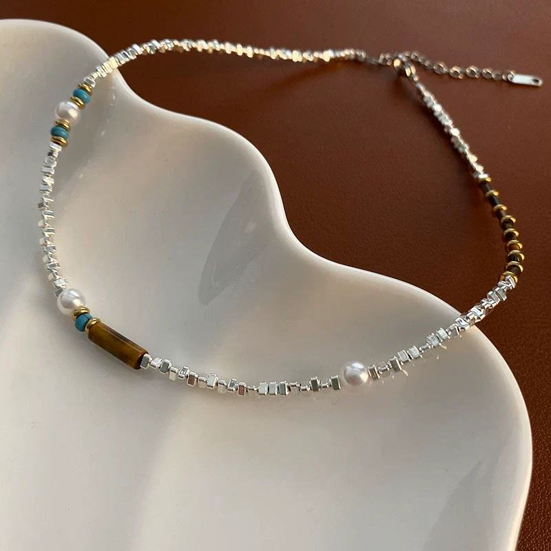 Wholesale Women's Titanium Steel Geometric Handmade Vintage Light Luxury Niche Beaded Clavicle Necklace - Image 3