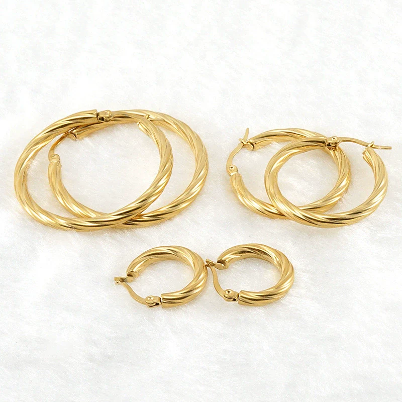 Wholesale Women's 316L Stainless Steel Geometric Striped Round Buckle Earrings With Electroplating - Image 6