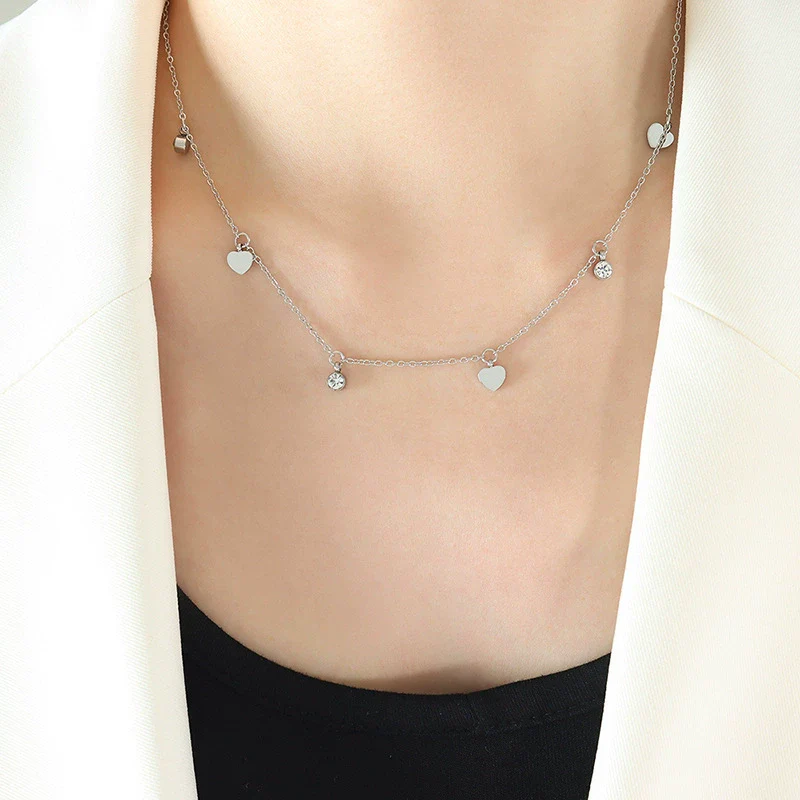 Wholesale Women's Titanium Steel Gold Plated Heart Geometric Pendant Necklace - Image 5