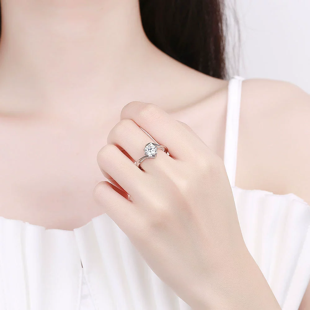 Wholesale Women's Twisted Arm Heart Moissanite Ring S925 Silver Electroplated - Image 2