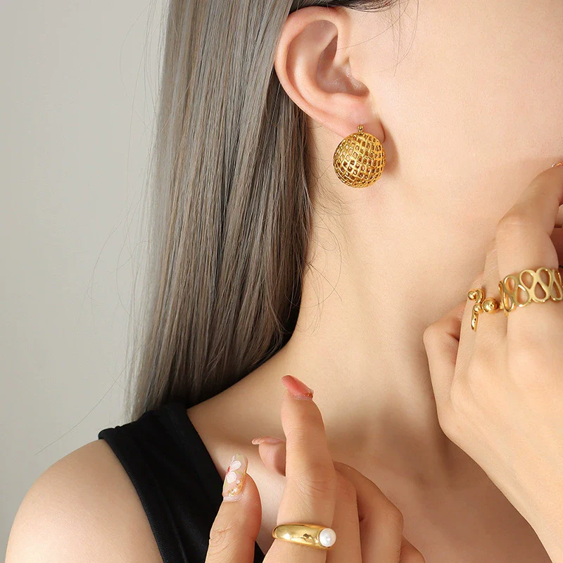 Wholesale Women's Ushaped Titanium Steel Goldplated Hemispherical Mesh Earrings - Image 2