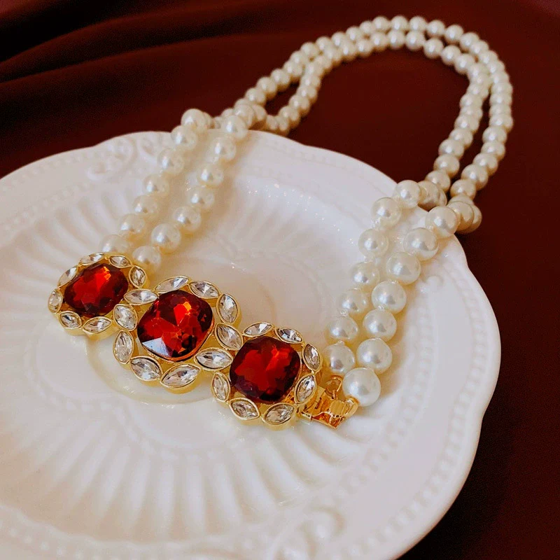 Wholesale Women's Vintage Alloy Geometric Drop Necklace With Electroplating And String Of Pearls Chain - Image 13