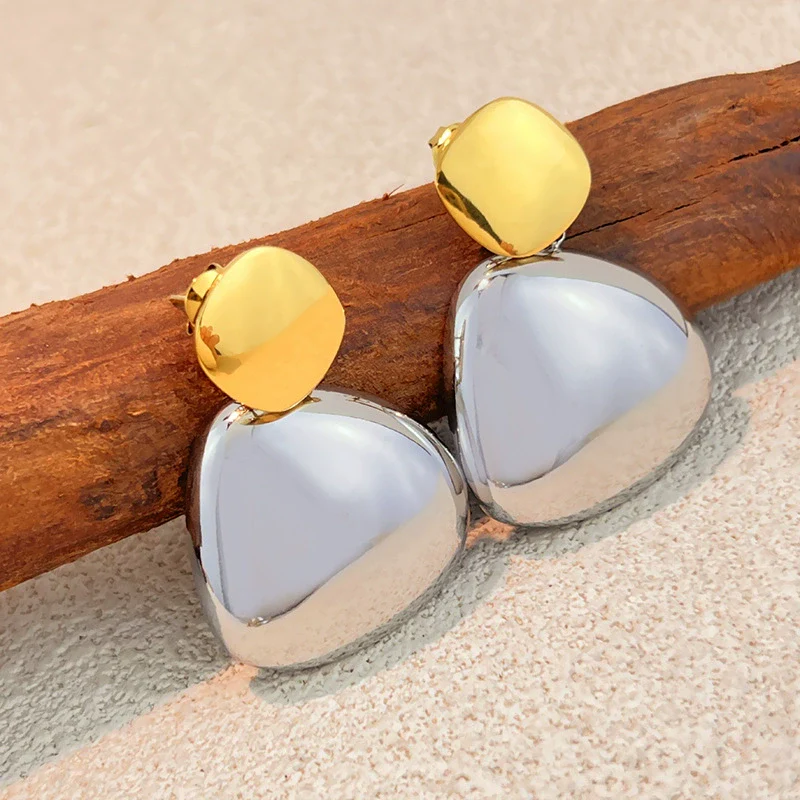 Wholesale Women's Vintage Minimalist Geometric Stainless Steel Goldplated Earrings - Image 2