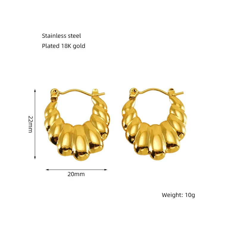 Wholesale Women's Vintage 316L Stainless Steel 18K Gold Plated Hollow Heart Earrings - Image 7