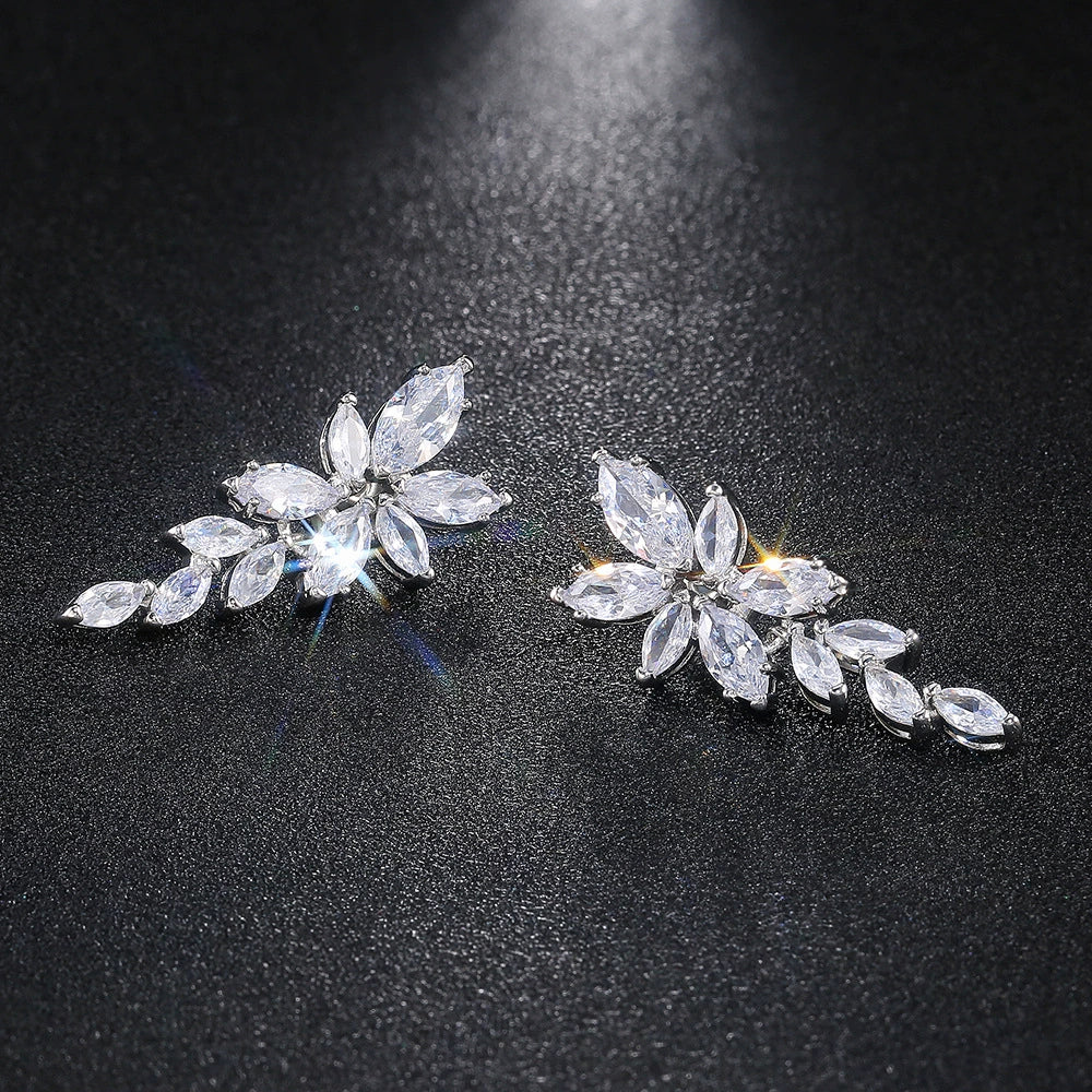 Wholesale Women's Water Drop Zircon Earrings Copper Geometric Style - Image 2