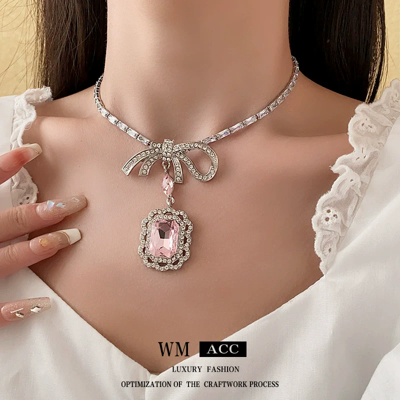 Wholesale Zircon Alloy Geometric Bow Clavicle Necklace With Electroplating For Women - Image 3