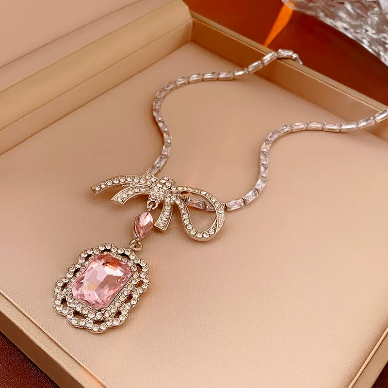 Wholesale Zircon Alloy Geometric Bow Clavicle Necklace With Electroplating For Women - Image 5