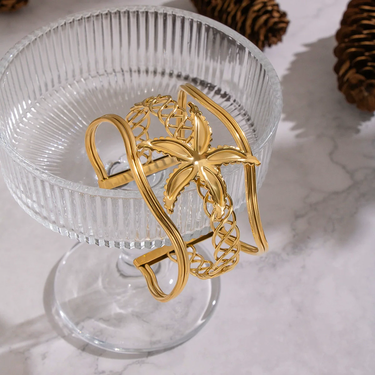 Wide Exaggerated Flower Cut Out Electroplated Stainless Steel Bracelet Jewelry Accessories - Image 3