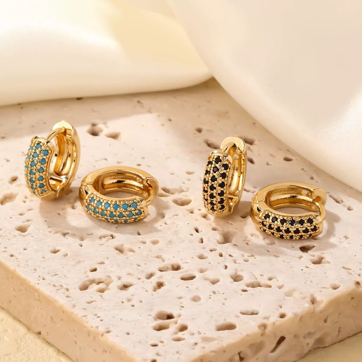 Women Light Luxury Round Cartoon Zircon Inlaid Copper Earrings Simple Style - Image 3