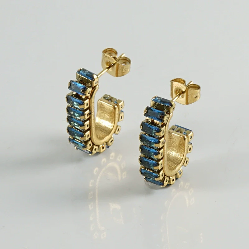 Women 316L Stainless Steel U Shaped Geometric Diamond Earrings With 18K Vacuum Plating And Electroplating Treatment - Image 9