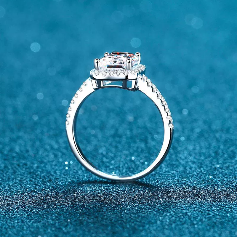 Women's 925 Sterling Silver Light Luxury Ushaped Moissanite Ring With Microinlaid Gravel And Electroplating - Image 3