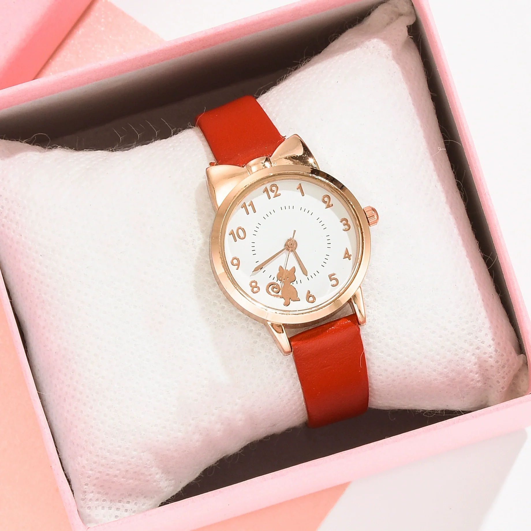 Women's Alloy And Imitation Leather Fresh Cute Cat Quartz Watch With Round Dial And Titanium Buckle - Image 7