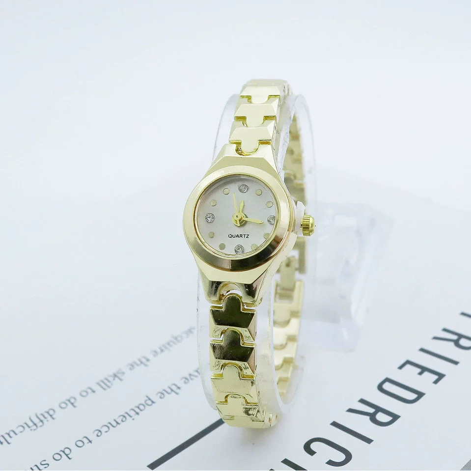 Women's Alloy And Stainless Steel Casual Quartz Watch With Round Dial And Spiral Crown - Image 4