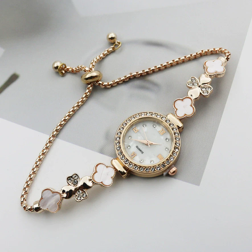 Women's Alloy And Stainless Steel Four Leaf Clover Fashion Pull Bracelet Watch With Round Dial - Image 7