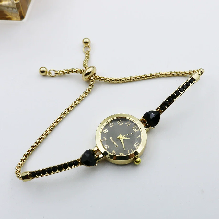 Women's Alloy And Stainless Steel Round Dial Quartz Bracelet Watch Diamondencrusted Leisure Style - Image 6