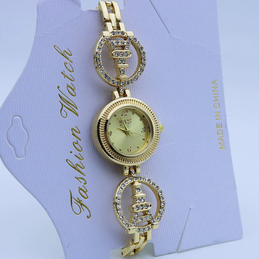 Women's Alloy And Stainless Steel Round Dial Quartz Bracelet Watch Leisure Style - Image 3