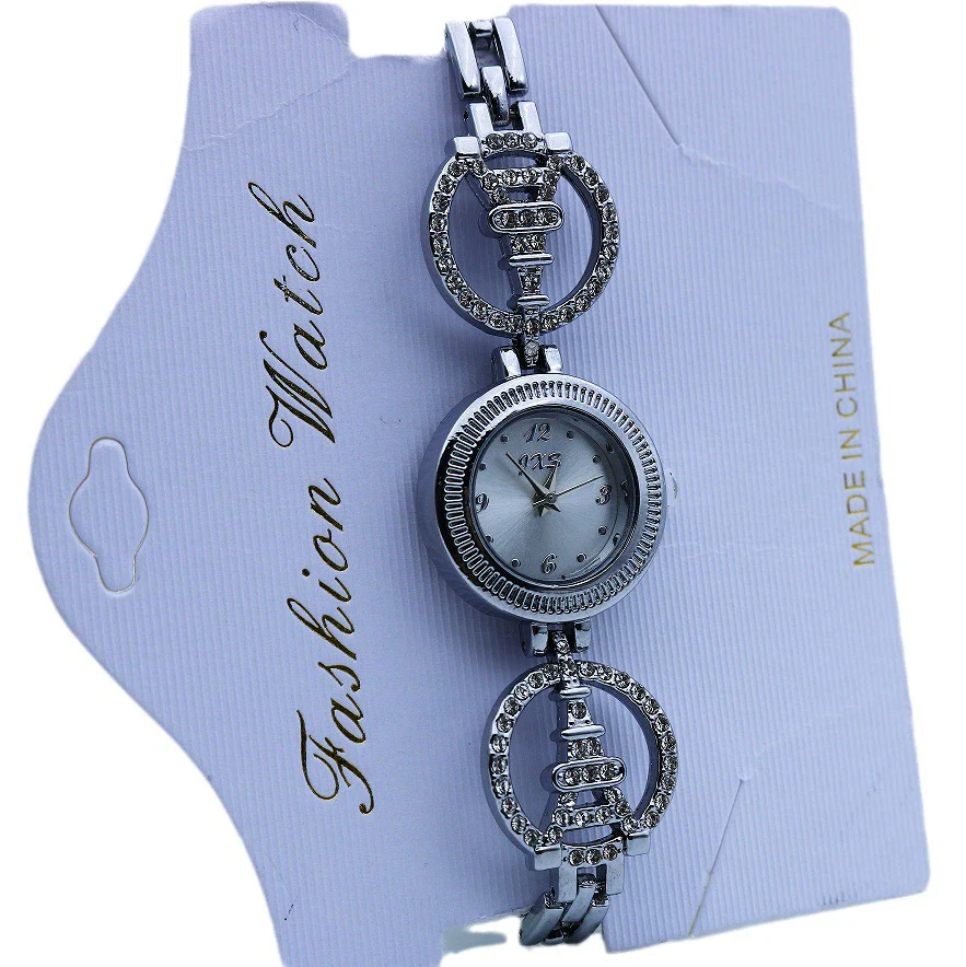 Women's Alloy And Stainless Steel Round Dial Quartz Bracelet Watch Leisure Style - Image 5