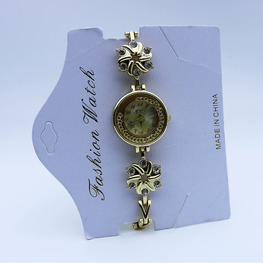 Women's Alloy And Stainless Steel Round Dial Quartz Bracelet Watch Leisure Style - Image 8