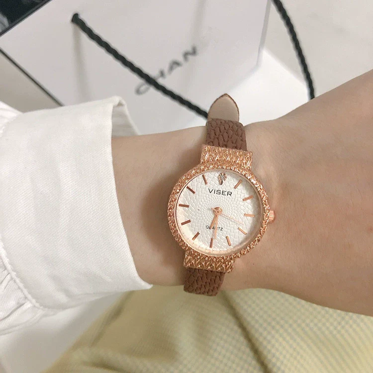 Women's Alloy And Stainless Steel Watch With Round Dial And Pin Buckle Leisure Style - Image 17