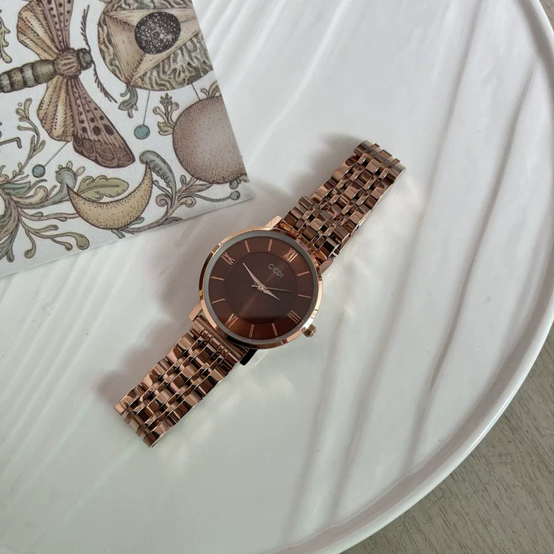 Women's Alloy And Steel Band Quartz Watch Casual Retro Style - Image 4