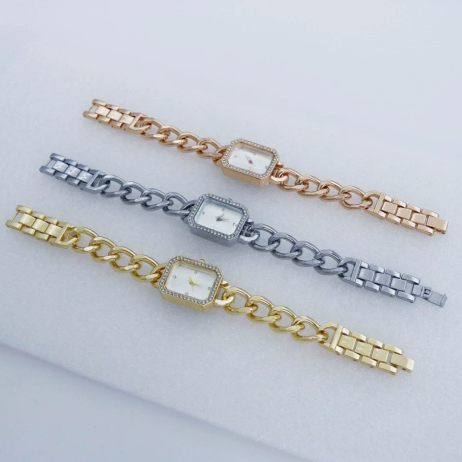 Women's Alloy Bracelet Watch Square Diamond Set Quartz Fashion Elegant Casual - Image 4