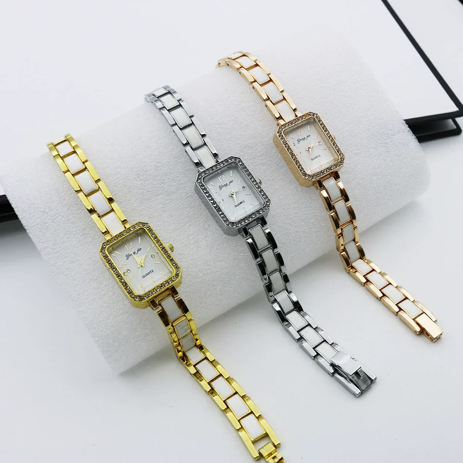 Women's Alloy Bracelet Watch Square Simple Fashion Casual