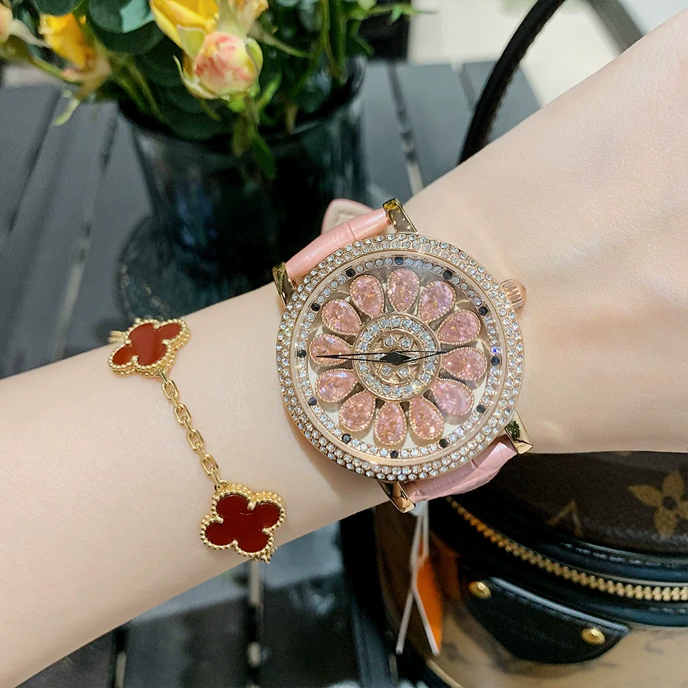 Women's Alloy Case Belt Strap Round Dial Leisure Style Watch - Image 12