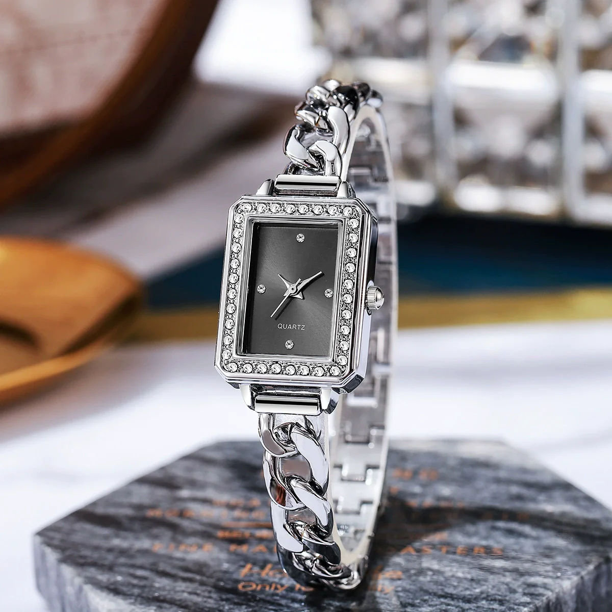 Women's Alloy Case Imitation Leather Strap Square And Round Dial Diamondencrusted Bracelet Watch Simple Retro And Leisure Style - Image 6